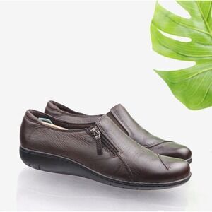 Clarks Shoes Womens Maggilyn Loafers Size 9 M Brown Leather Zip Comfort Walking